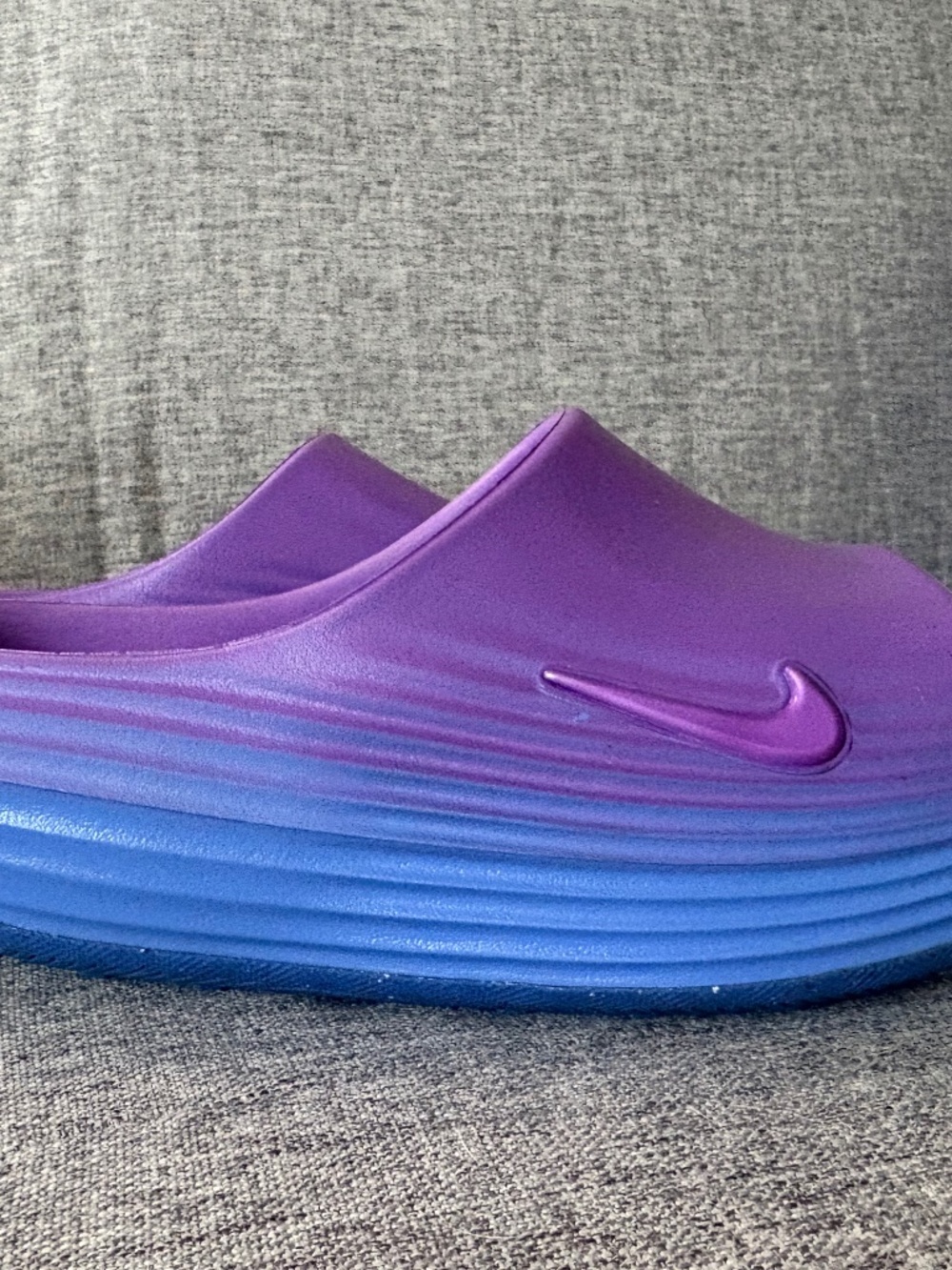Nike ReactX Rejuven8 Slides - Size 8